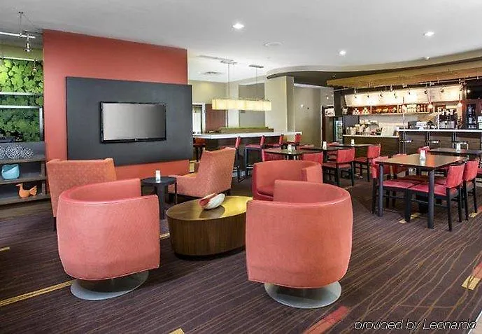 Courtyard By Marriott Hotel