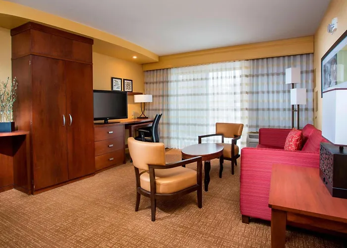 Hotel Courtyard By Marriott