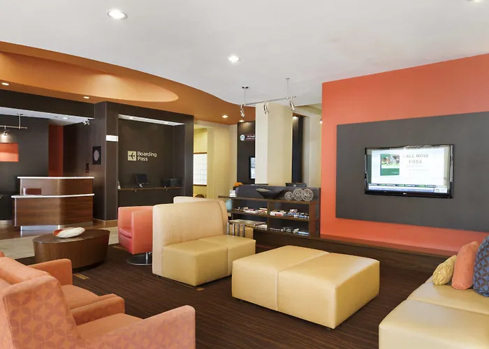 Courtyard By Marriott Hotel 3*