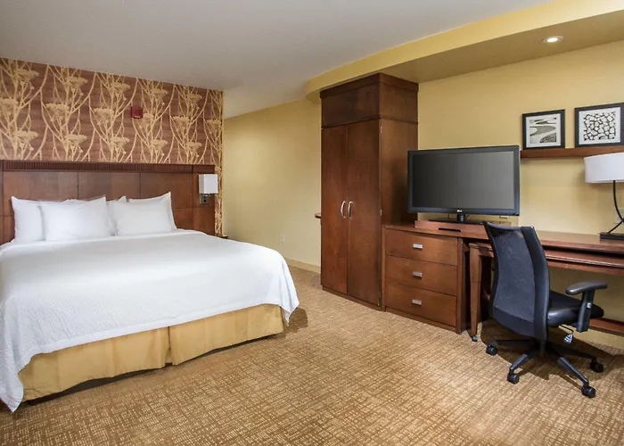 Courtyard By Marriott Hotel