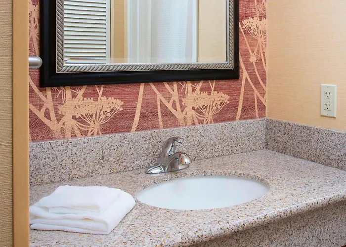 Courtyard By Marriott