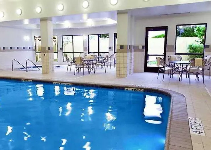 Courtyard By Marriott