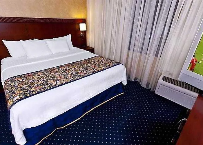 Hotel Courtyard By Marriott